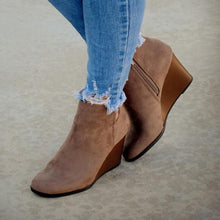 Load image into Gallery viewer, Lydiashoes Side Slit Wedge Booties