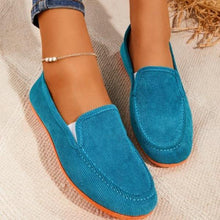 Load image into Gallery viewer, Lydiashoes Velvet Stripe Moccasin Slip-on Shoes
