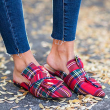 Load image into Gallery viewer, Lydiashoes Under The Tree Red Plaid Flat Mules