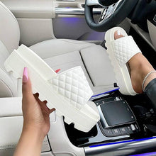Load image into Gallery viewer, Lydiashoes Women&#39;s Chic Quilted Stitching Detail Platform Sandals